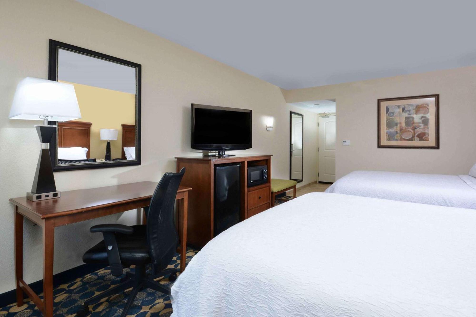 Hampton Inn Fayetteville Fort Bragg Exteriör bild