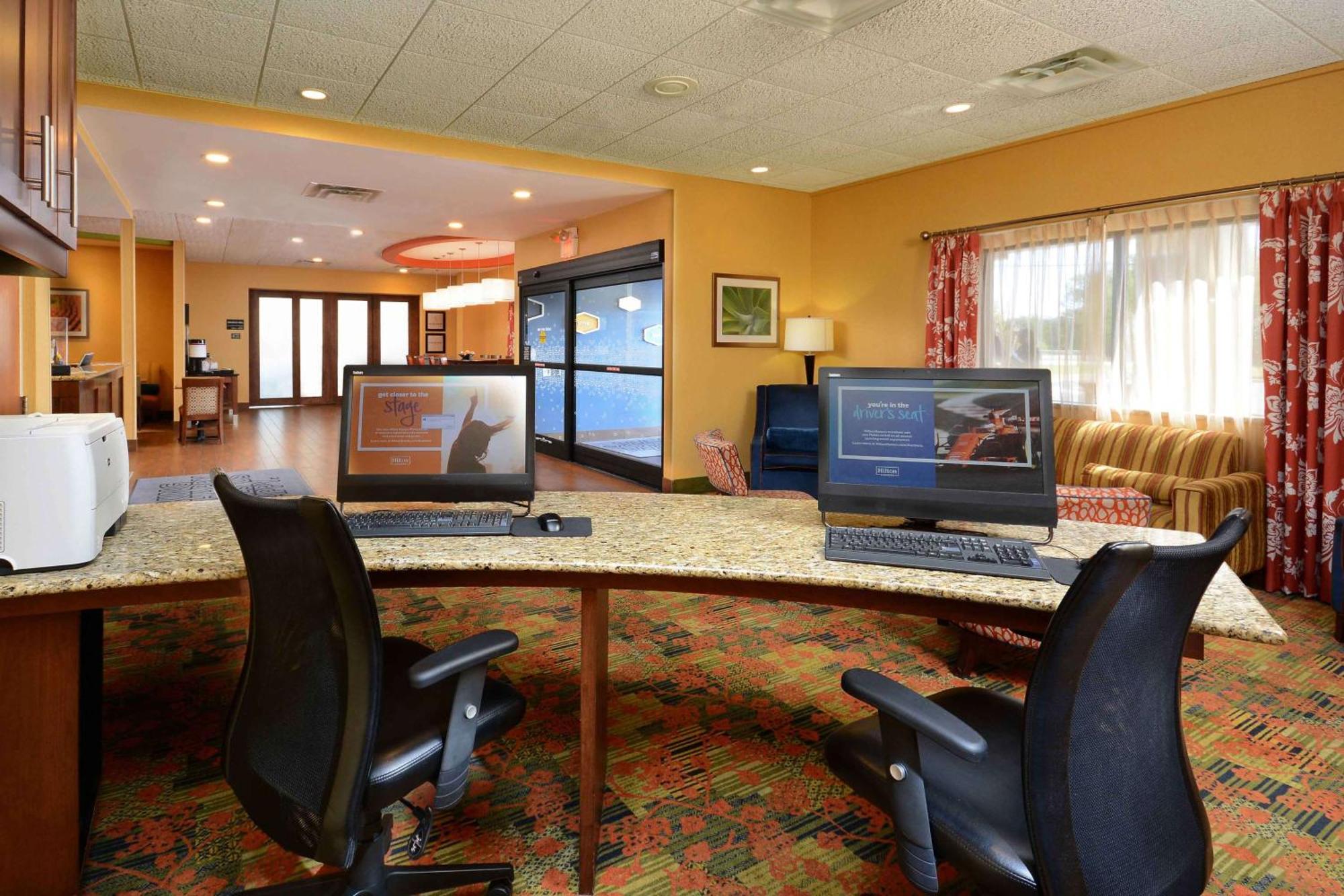 Hampton Inn Fayetteville Fort Bragg Exteriör bild