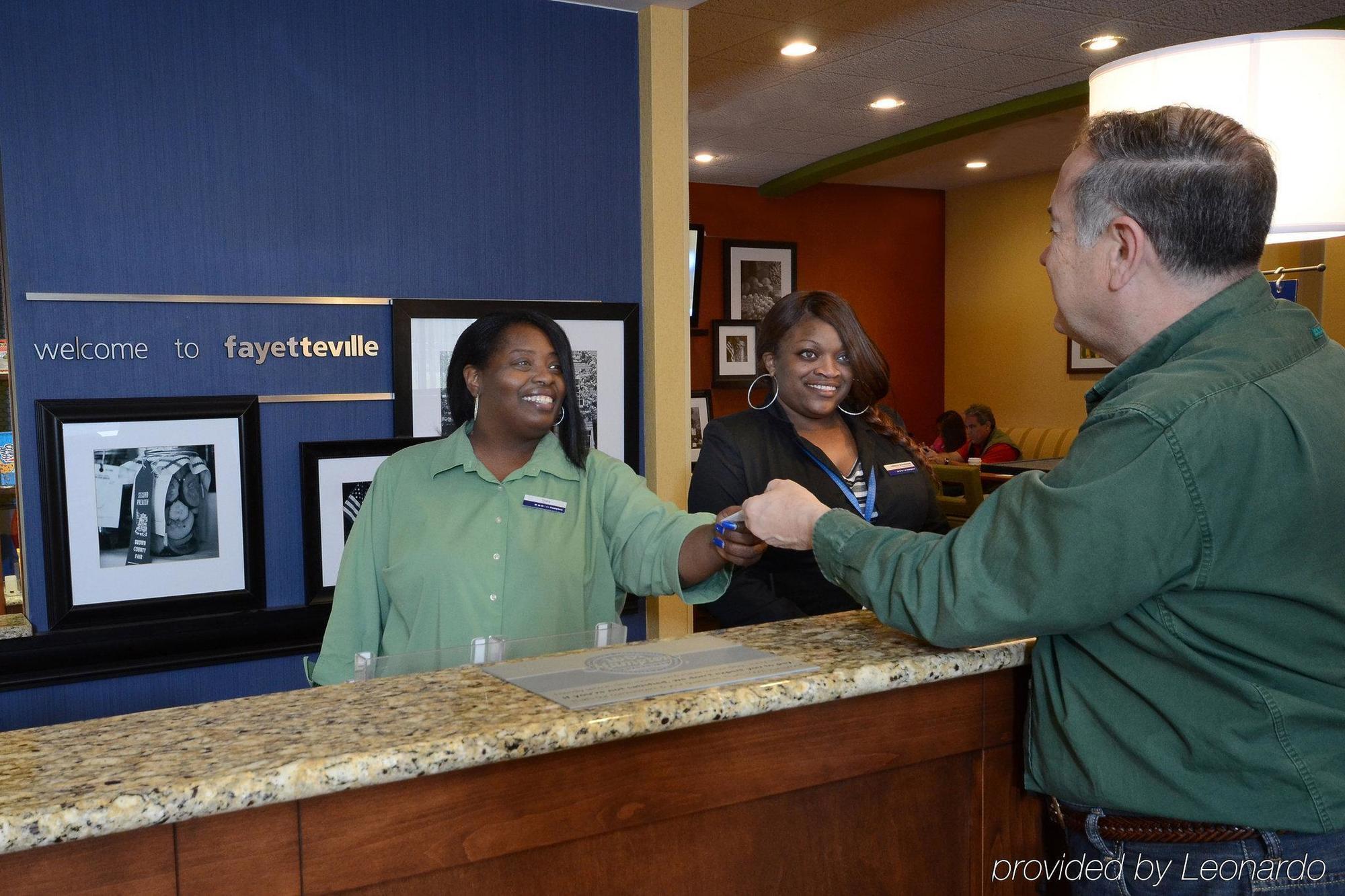 Hampton Inn Fayetteville Fort Bragg Exteriör bild