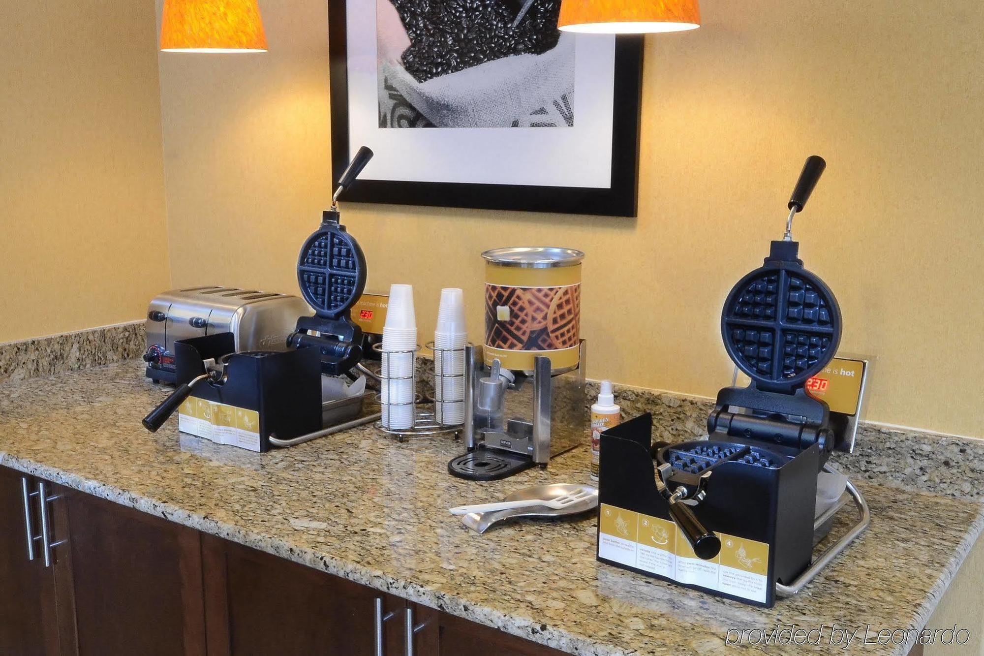 Hampton Inn Fayetteville Fort Bragg Exteriör bild